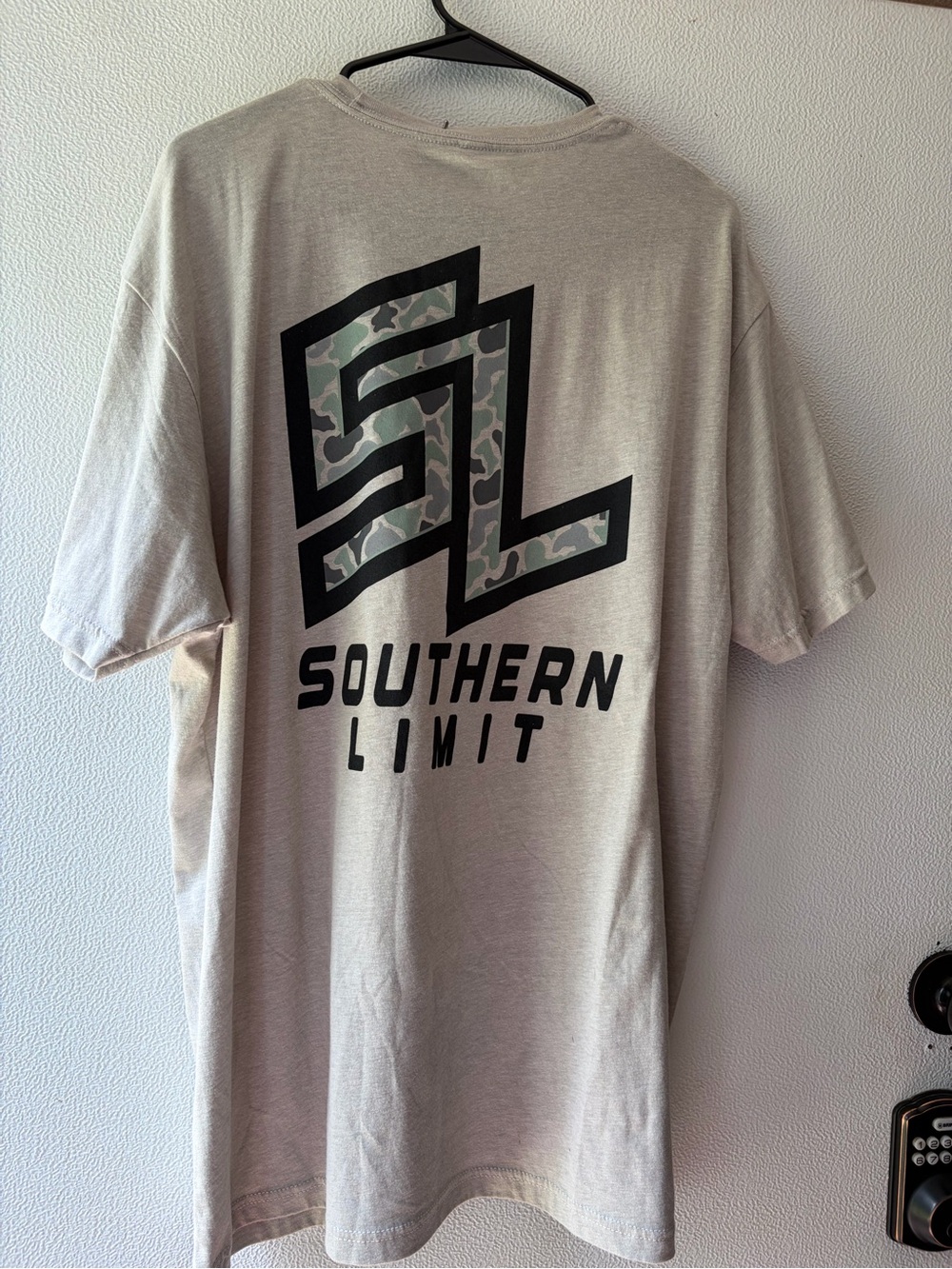 Men's Beige Graphic Tee - Camouflage Logo